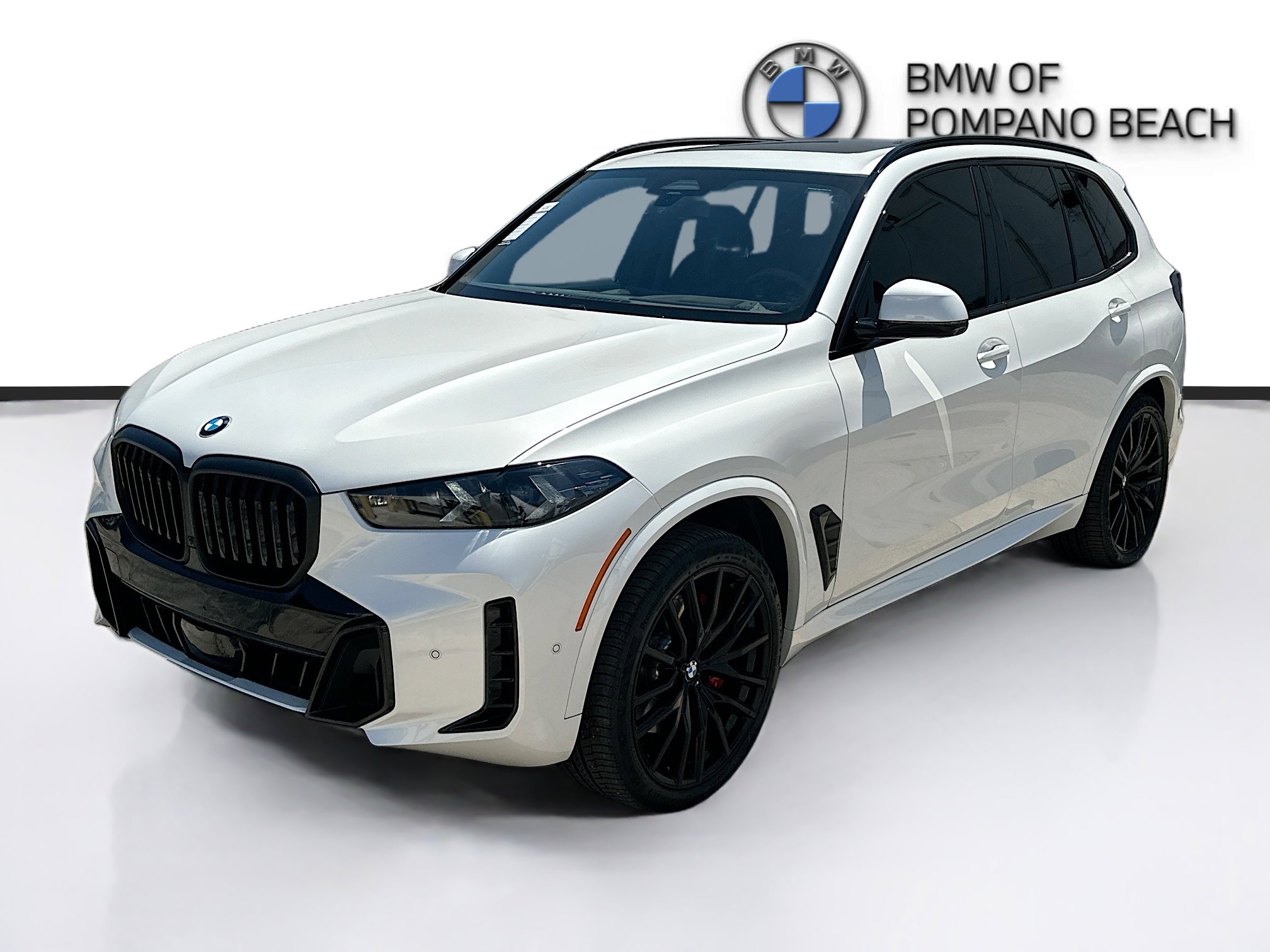 Used 2026 BMW X5 xDrive40i w/ Executive Package image 3