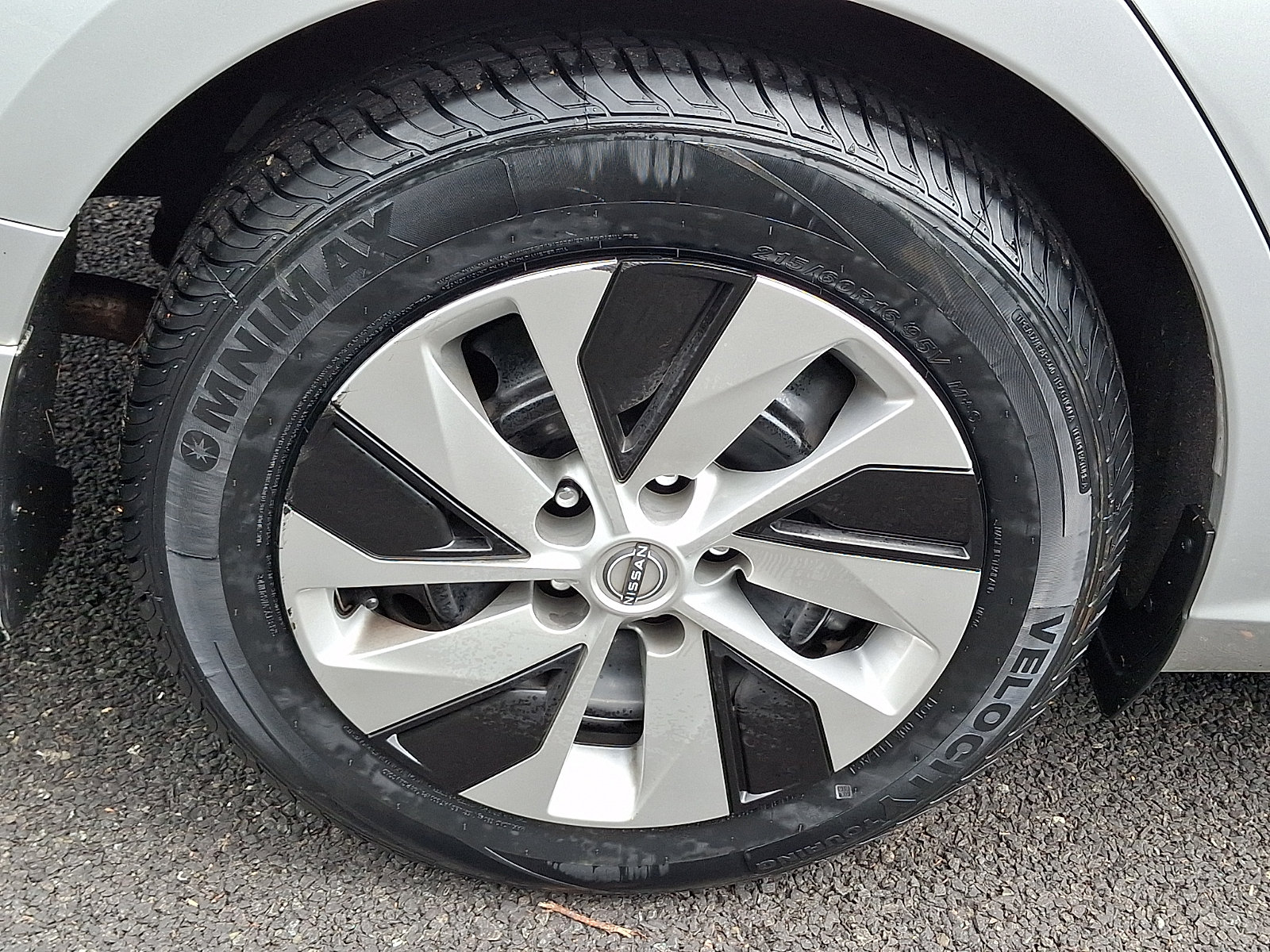 Certified 2024 Nissan Altima 2.5 S FWD image 10