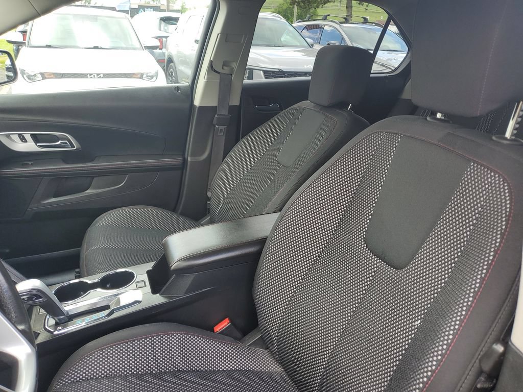 Used 2015 Chevrolet Equinox LT w/ Driver Convenience Package FWD image 10