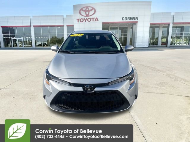 Used 2025 Toyota Corolla LE image 3