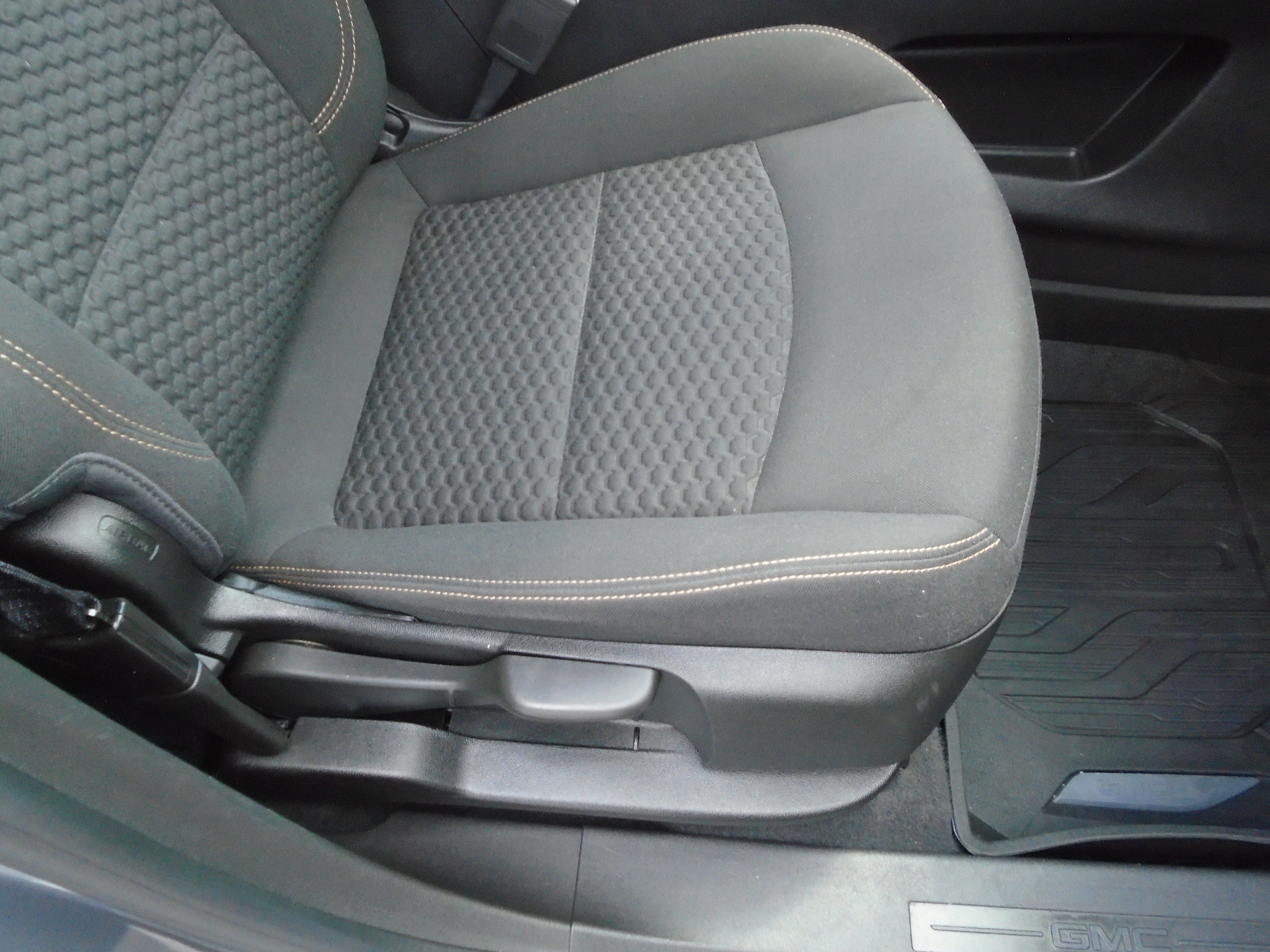 Used 2021 GMC Terrain SLE w/ Driver Convenience Package AWD/4WD image 31