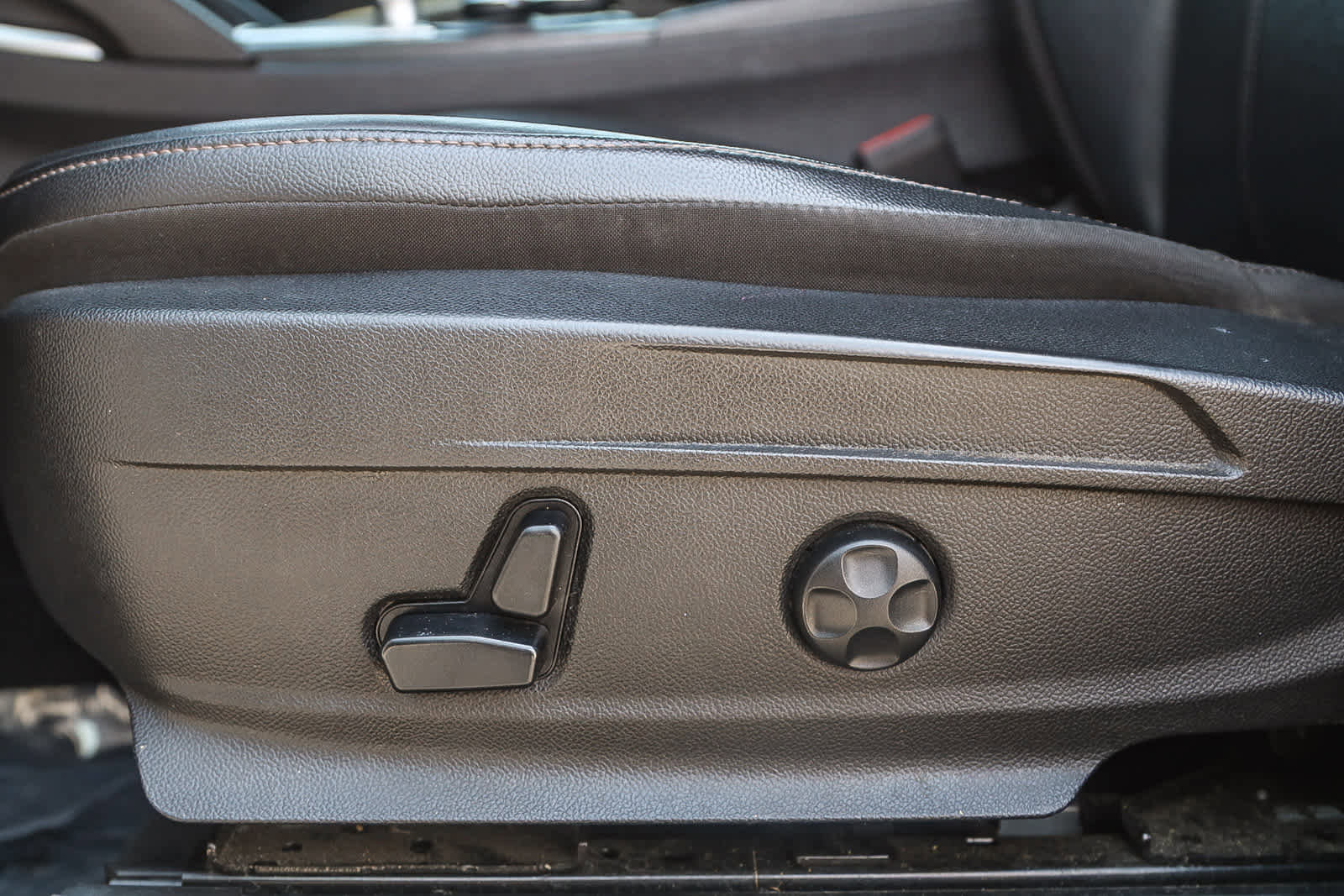 Used 2019 Alfa Romeo Stelvio RWD image 22