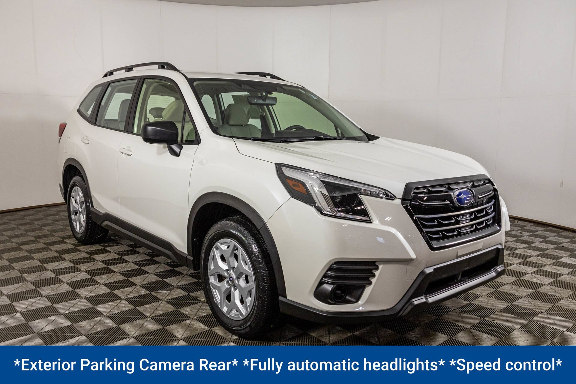 Used 2023 Subaru Forester AWD/4WD image 10