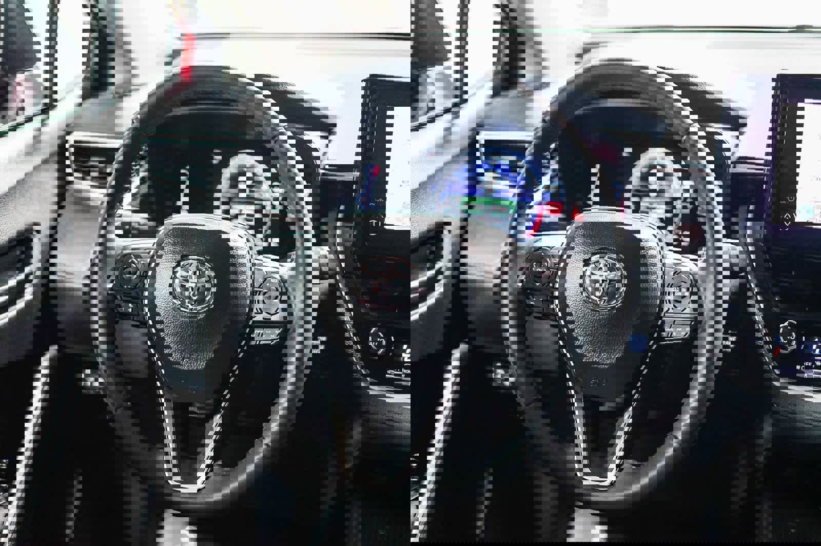 Certified 2026 Toyota Corolla Cross LE image 15