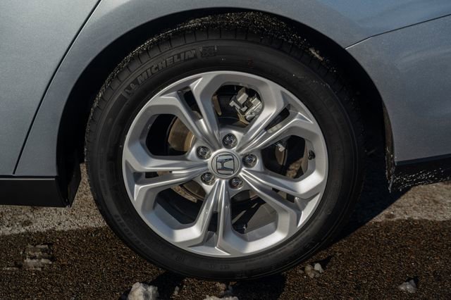 Certified 2025 Honda Accord LX image 9