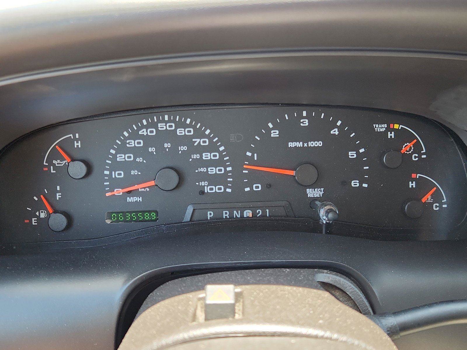 Used 2005 Ford Excursion XLT AWD/4WD image 22