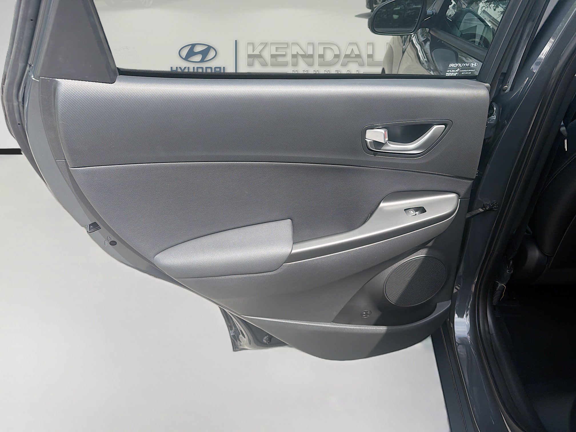 Used 2023 Hyundai Kona Limited w/ Cargo Package FWD image 23