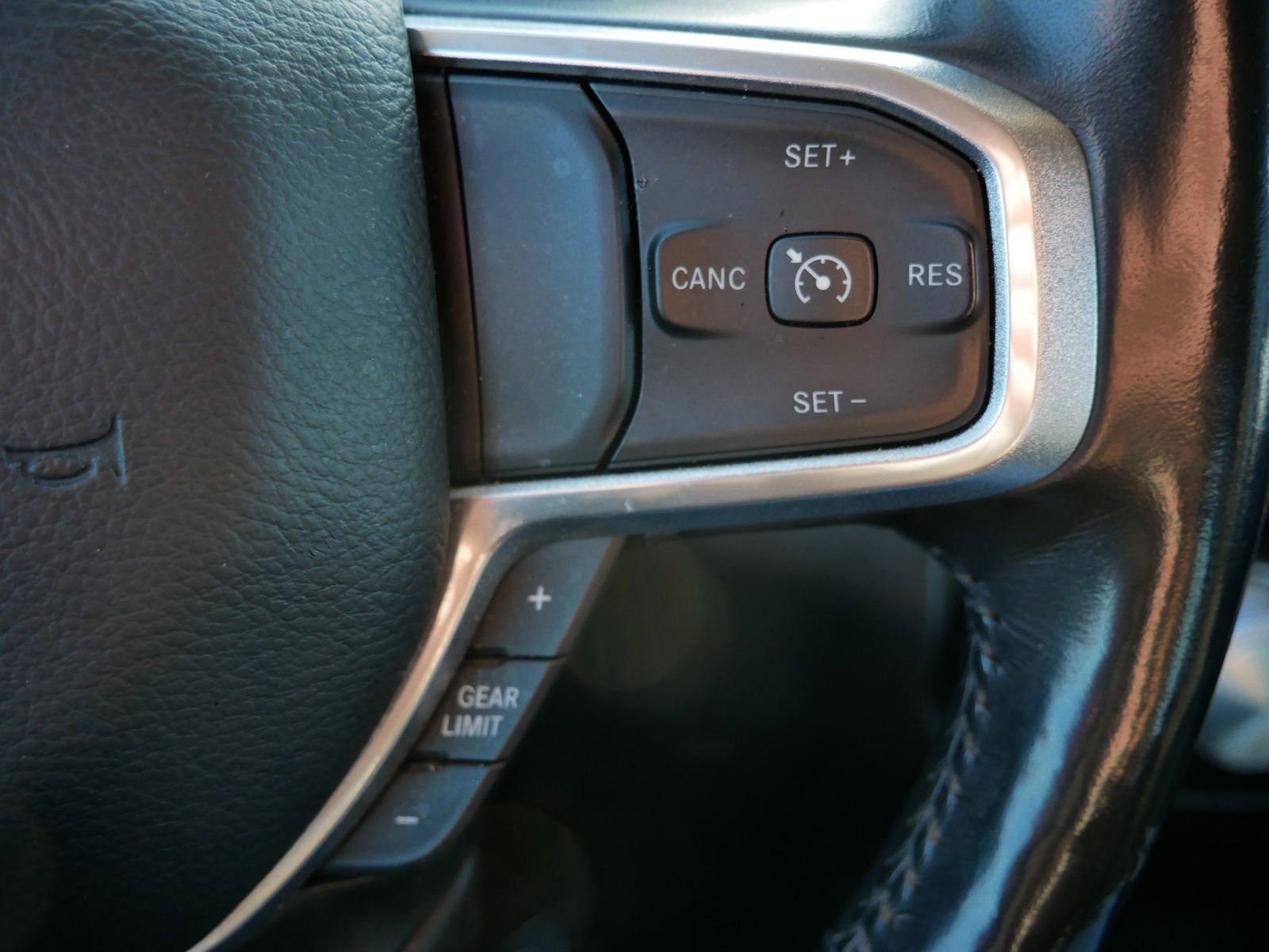 Used 2020 RAM 1500 Laramie image 24