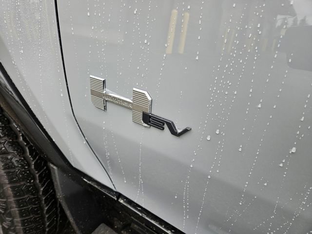 Used 2025 GMC Hummer EV 2X image 11