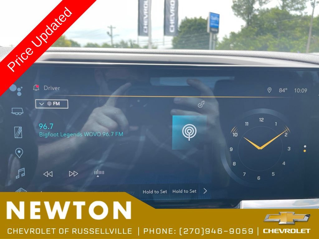 Used 2024 Chevrolet Silverado 1500 LT AWD/4WD image 10