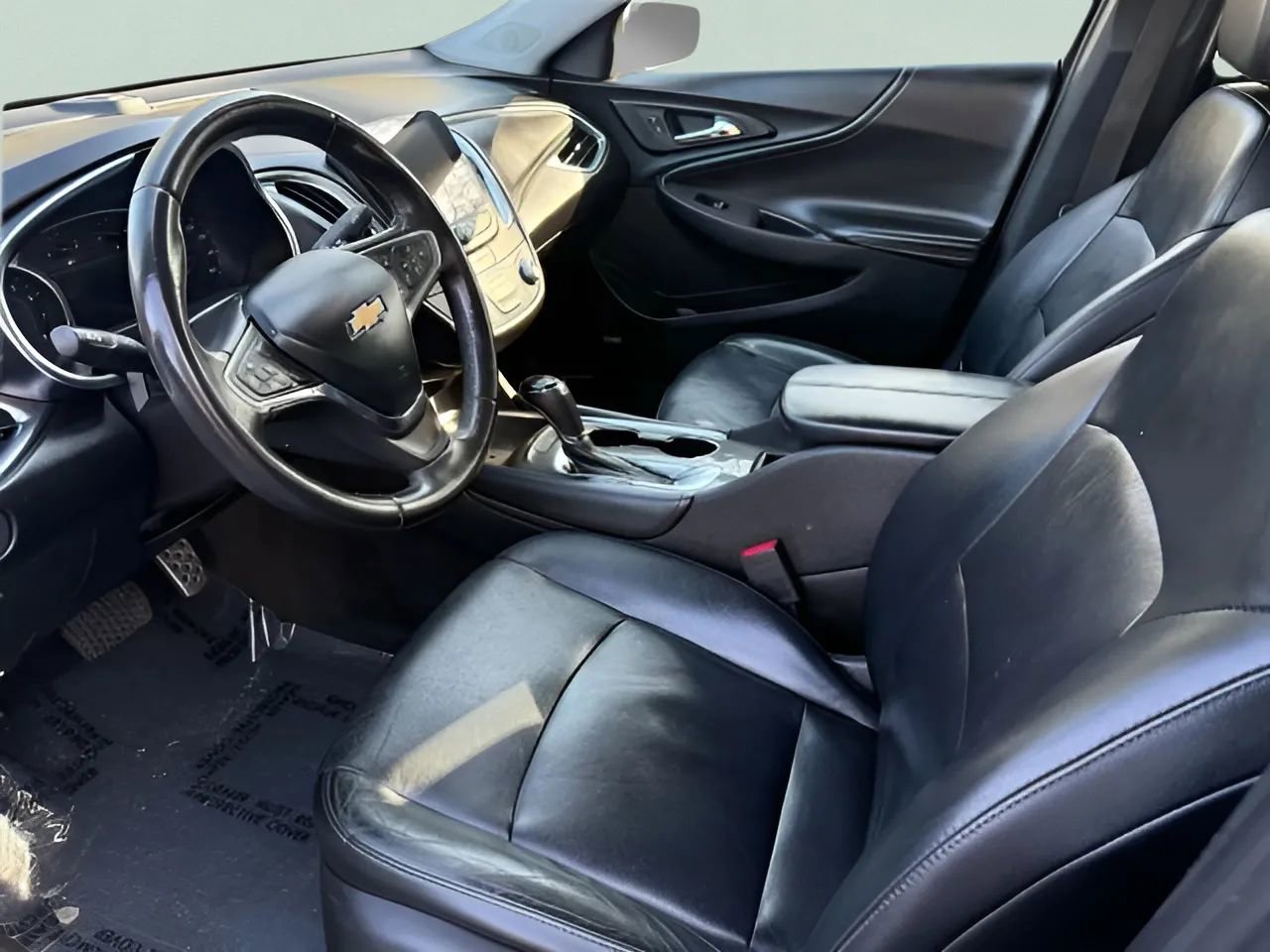 Used 2016 Chevrolet Malibu LT w/ Leather Package FWD image 19