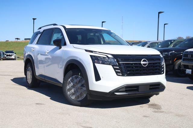 New 2026 Nissan Pathfinder SV FWD image 2