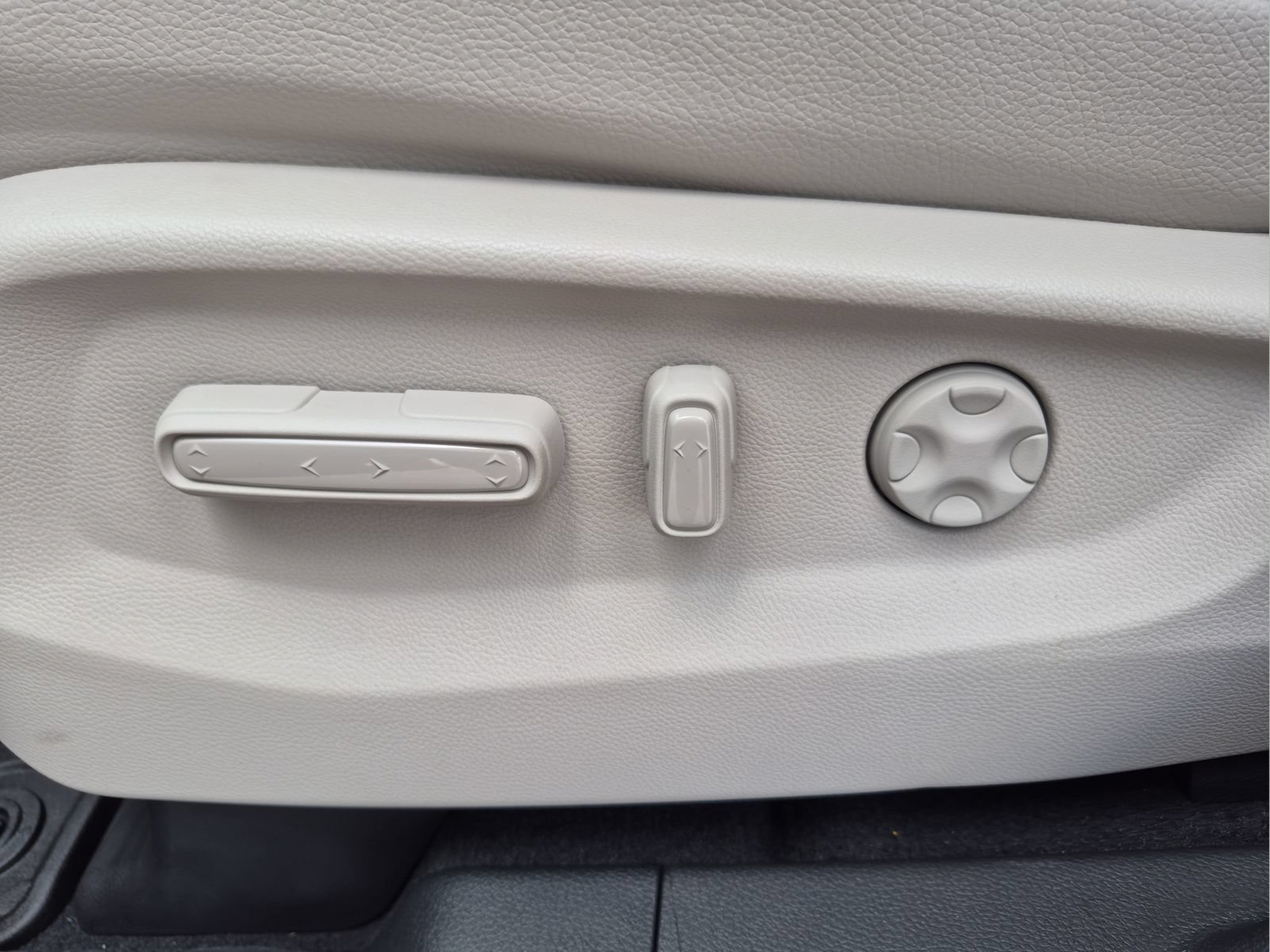 New 2027 Honda Odyssey Touring image 14