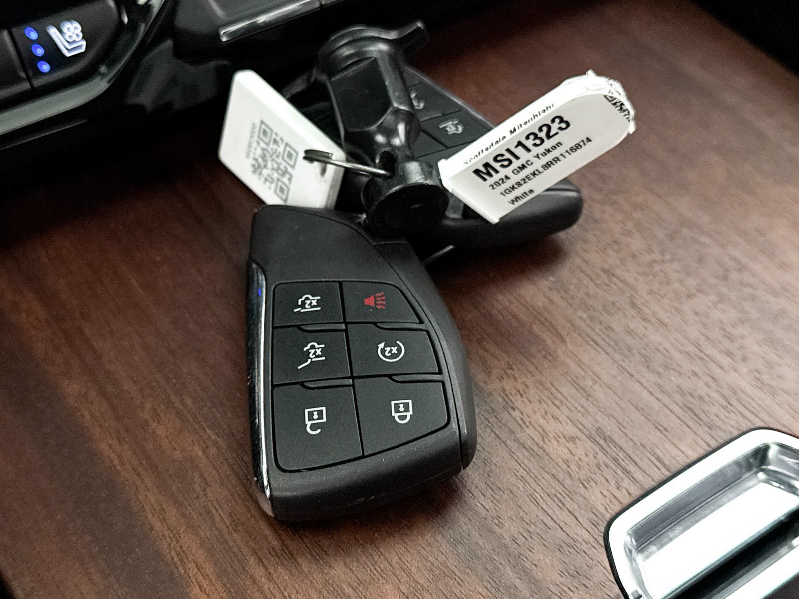 Used 2024 GMC Yukon Denali Ultimate AWD/4WD image 41