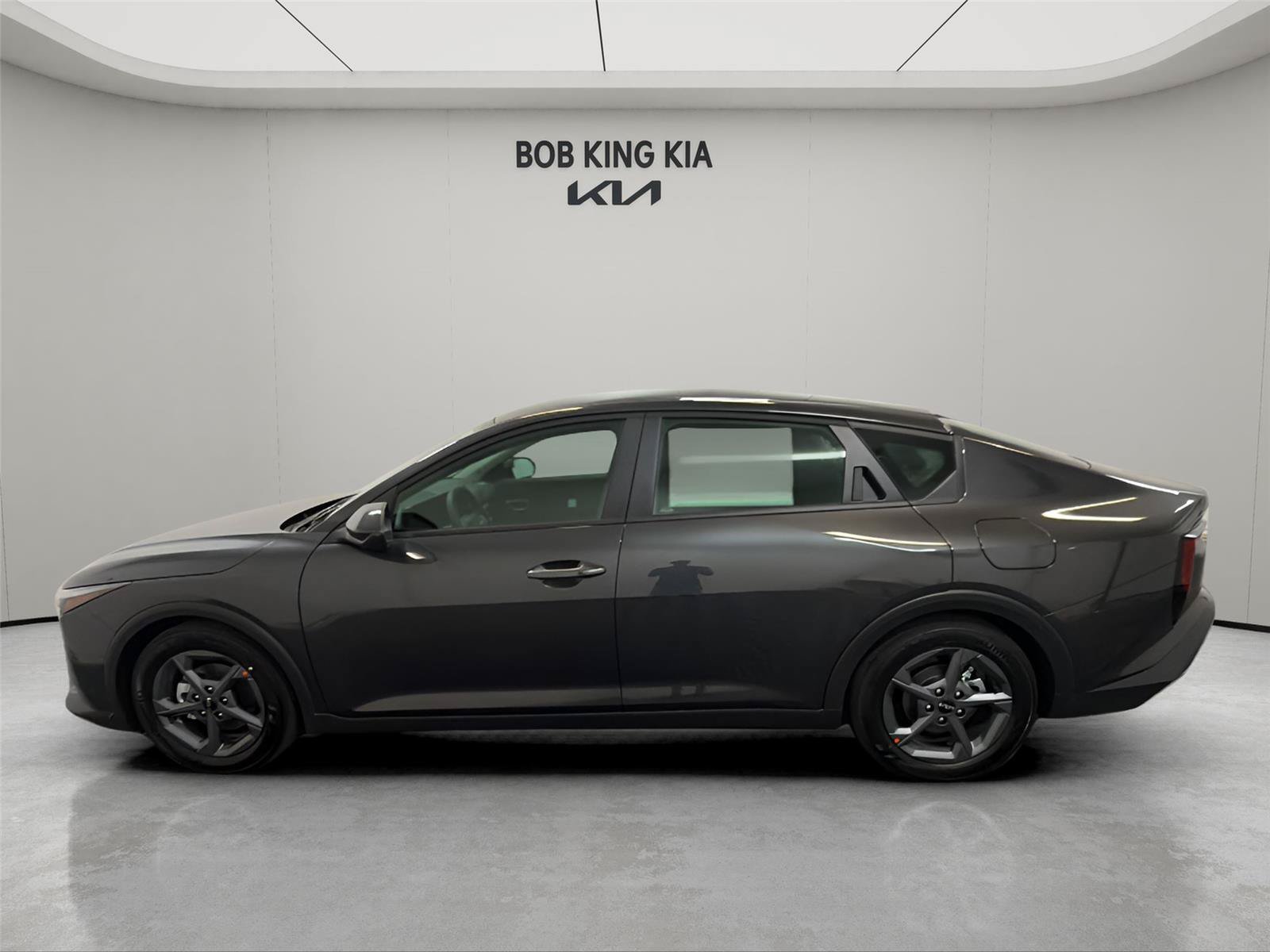 New 2026 Kia K4 FWD image 2
