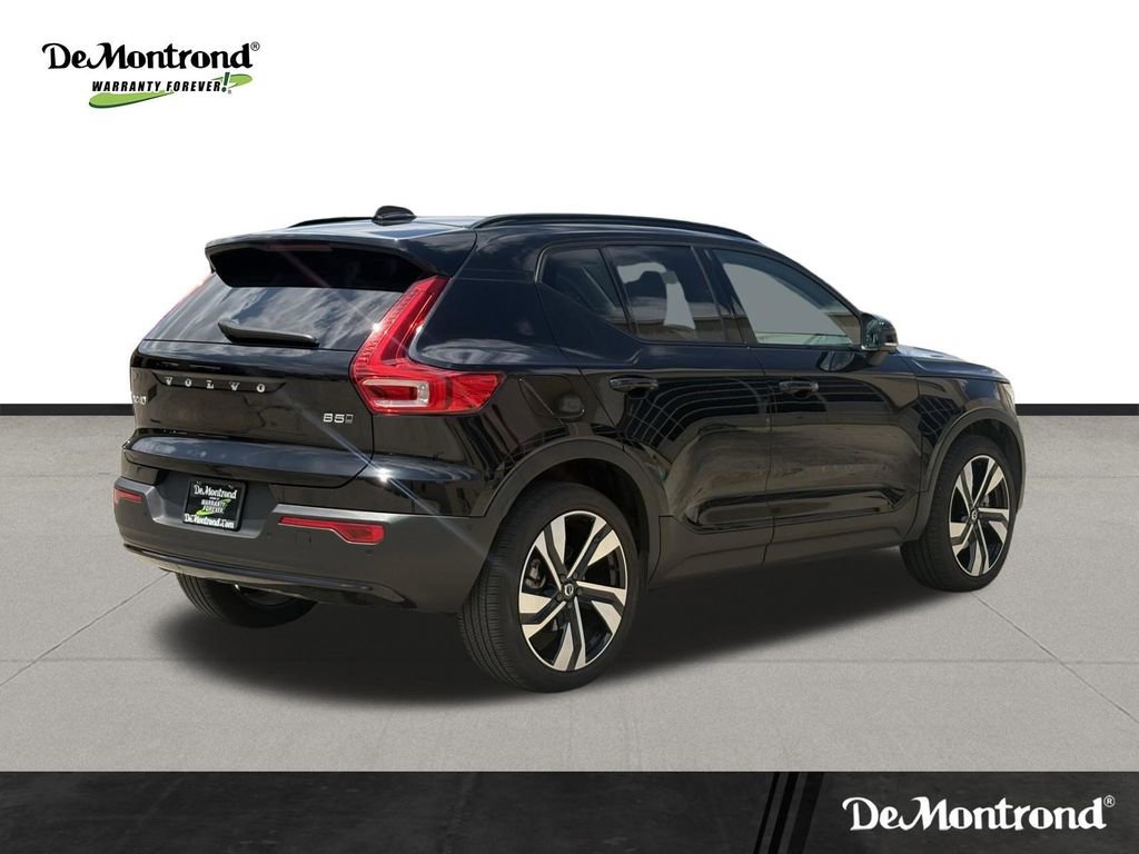 Used 2025 Volvo XC40 B5 Ultra w/ Protection Package Premier AWD/4WD image 5