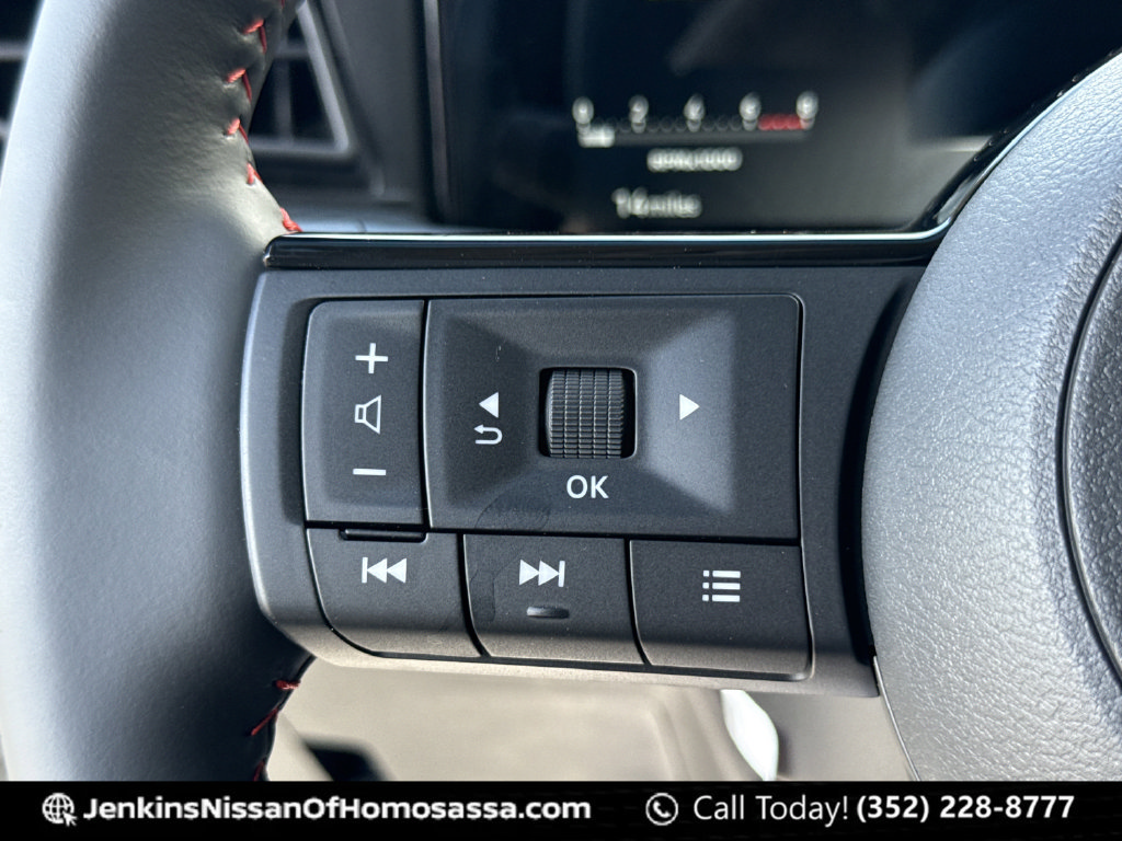 New 2026 Nissan Kicks SR w/ SR Premium Package FWD image 39