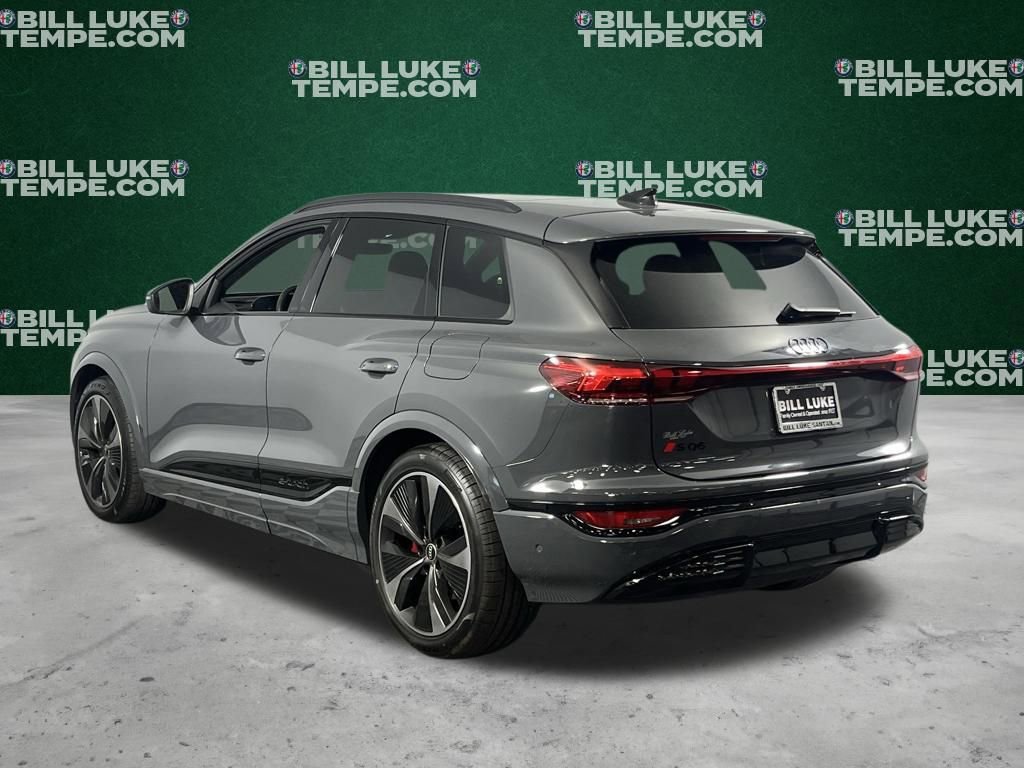 Used 2025 Audi SQ6 e-tron Prestige w/ Black Edition One AWD/4WD image 10
