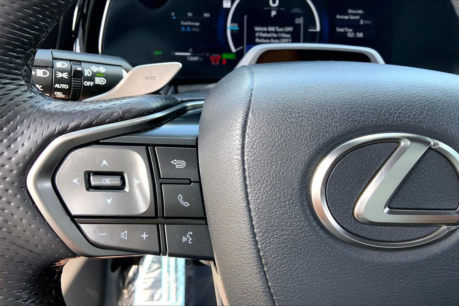 Certified 2025 Lexus TX 500h AWD w/ Technology Package image 24