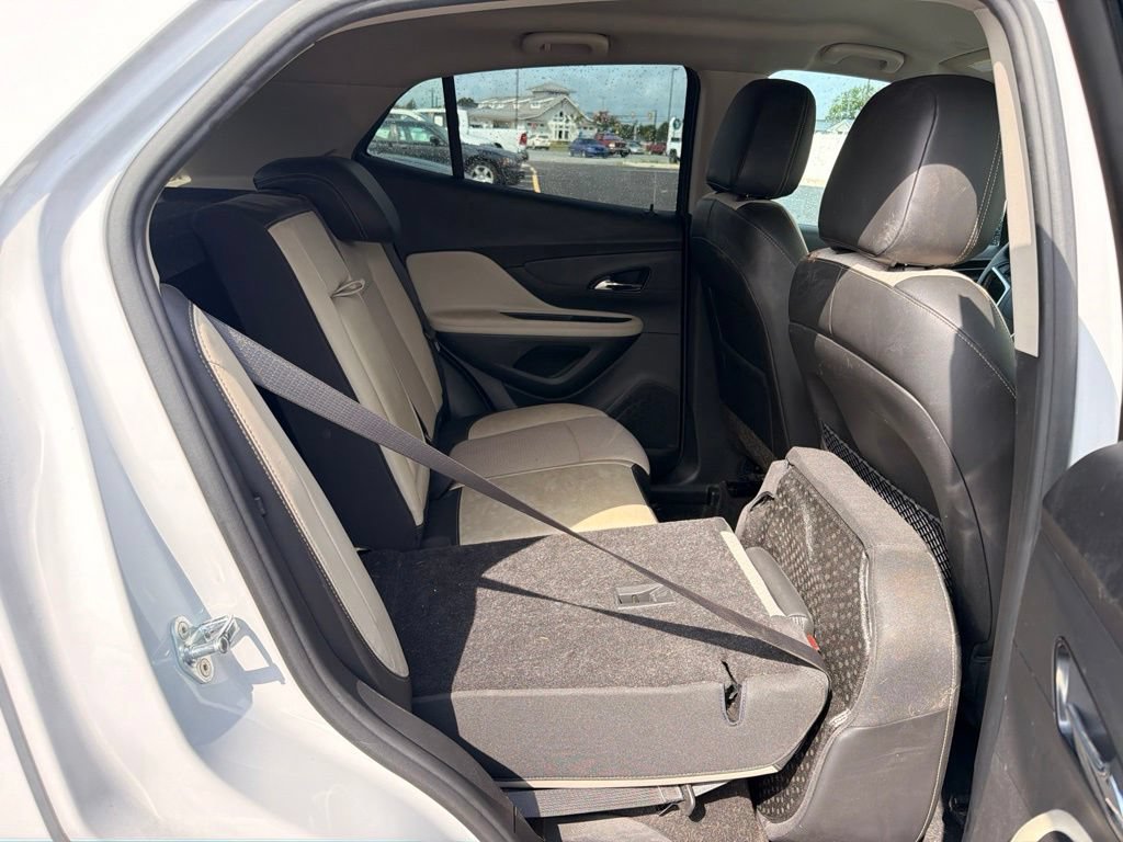 Used 2021 Buick Encore Preferred w/ Safety Package AWD/4WD image 12