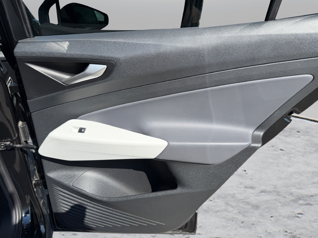 Used 2021 Volkswagen ID.4 1st Edition RWD image 39