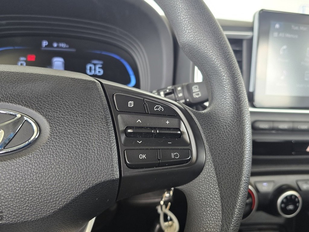 Used 2024 Hyundai Venue SE image 26