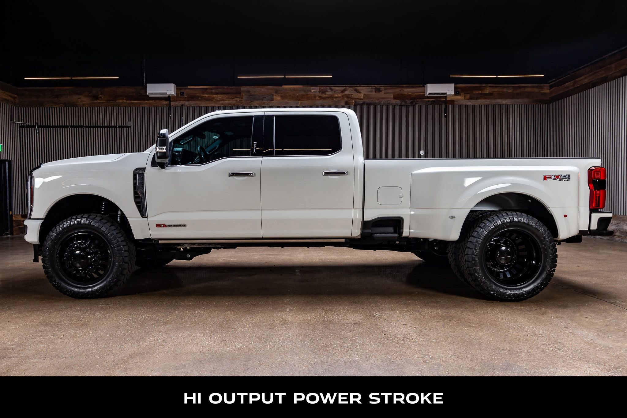 Used 2024 Ford F350 Platinum image 6