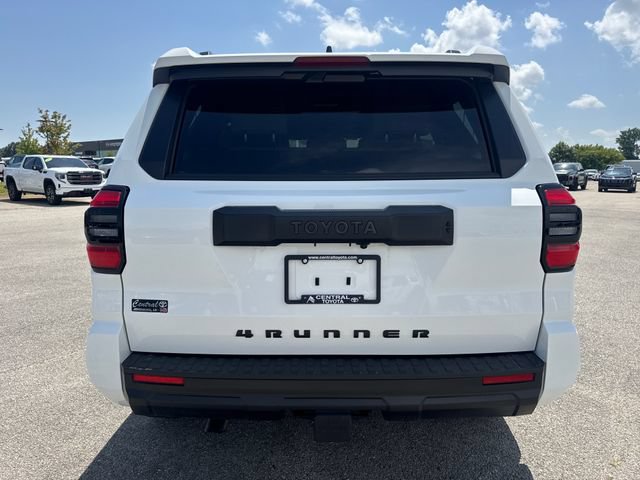 Used 2025 Toyota 4Runner SR5 AWD/4WD image 6