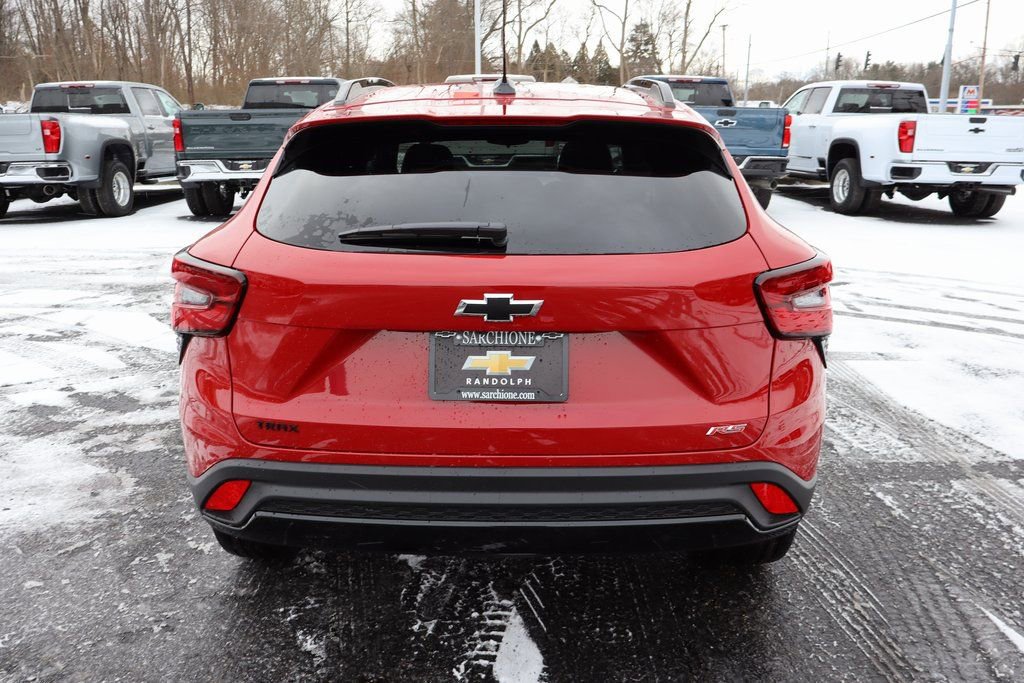New 2026 Chevrolet Trax RS w/ Sunroof Package image 30