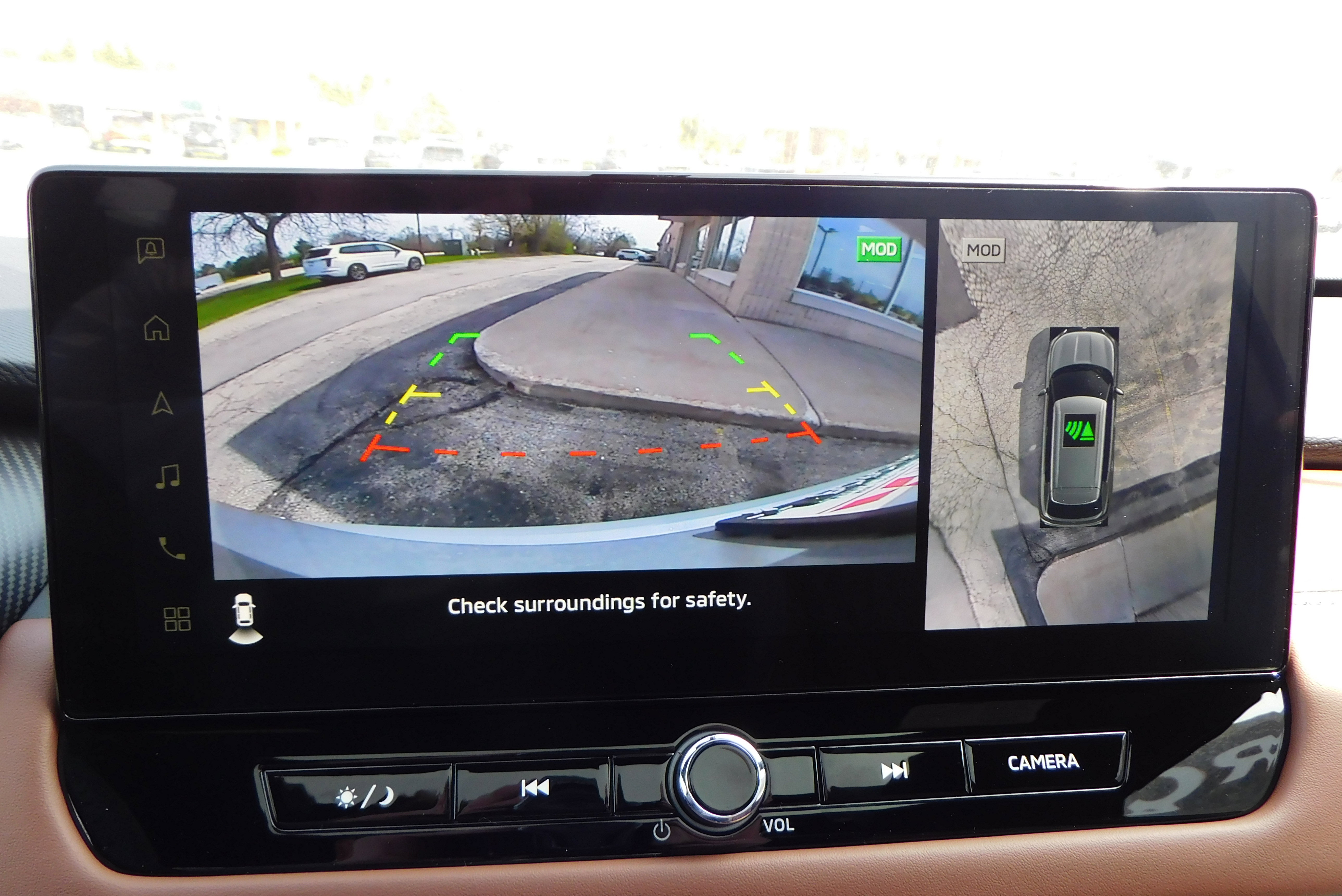 Used 2025 Mitsubishi Outlander SEL image 29