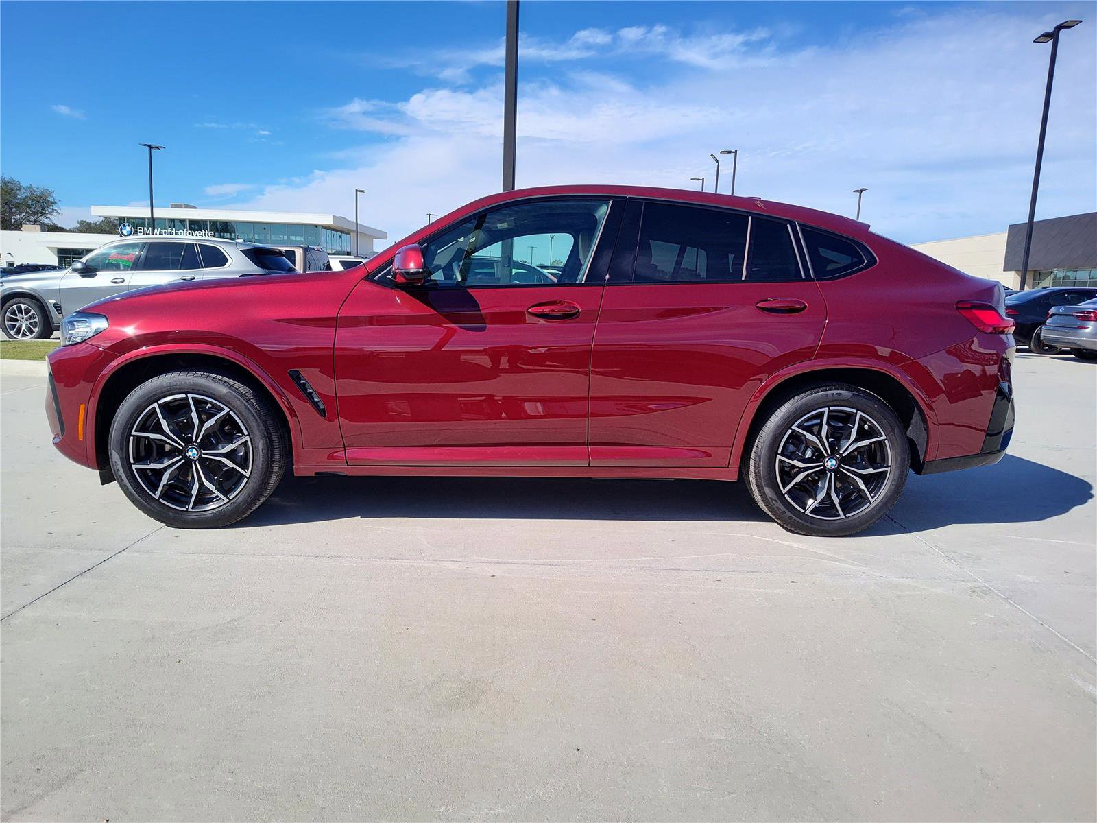Certified 2025 BMW X4 xDrive30i image 3