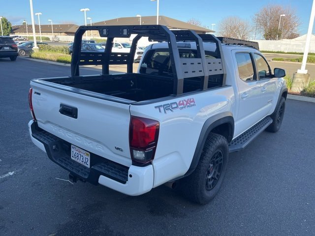 Used 2018 Toyota Tacoma TRD Off-Road image 5