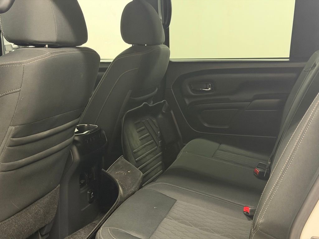 Used 2018 Nissan Titan S image 25