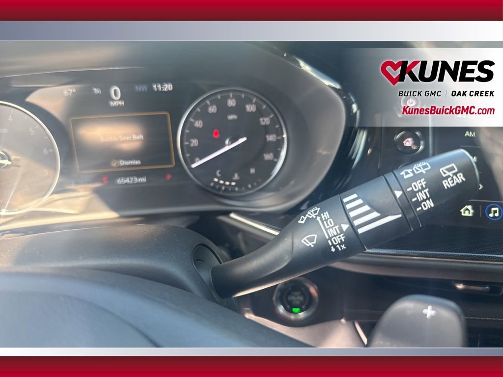 Used 2023 Buick Envision Essence image 29