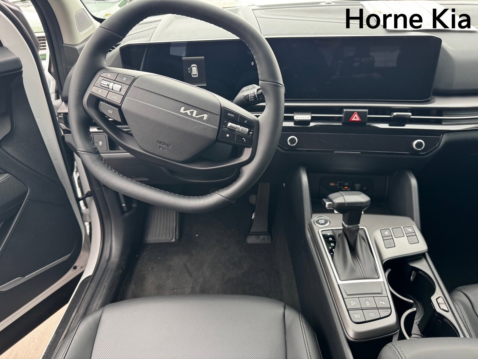 New 2026 Kia Sportage EX image 13