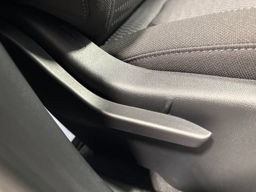 New 2026 Chevrolet Equinox LT w/ Safety and Technology Package FWD image 35