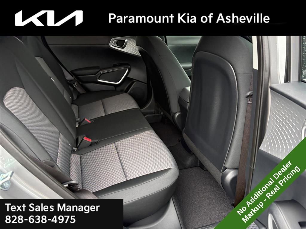 New 2025 Kia Soul LX image 19