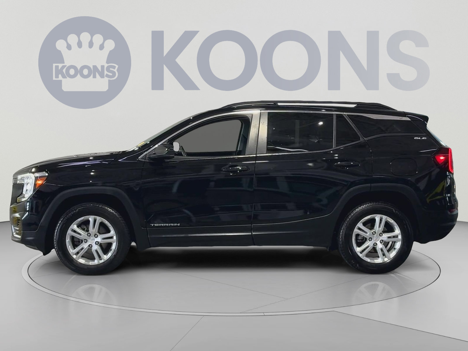 Used 2023 GMC Terrain SLE w/ Driver Convenience Package AWD/4WD image 7