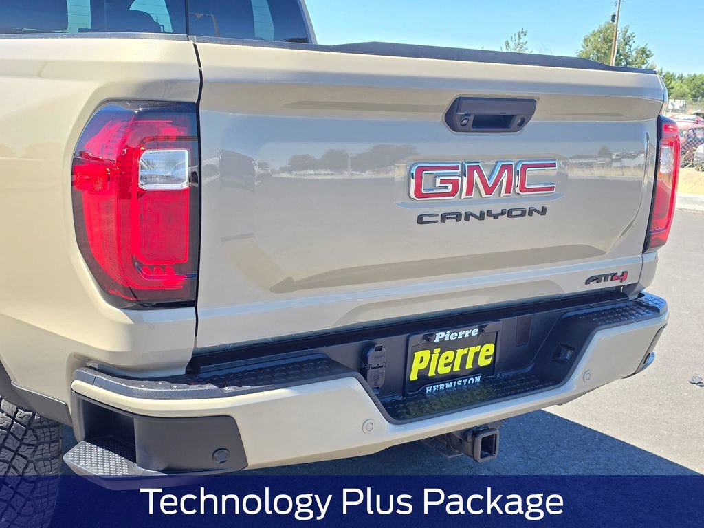 Used 2024 GMC Canyon AT4 w/ LPO, Off Road Lift Package AWD/4WD image 8