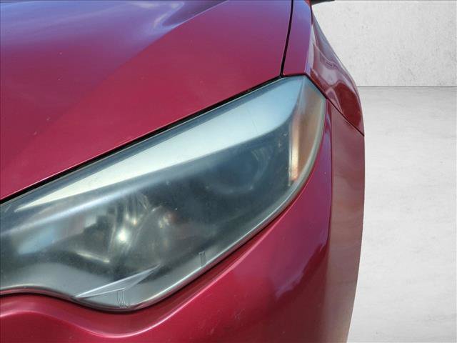 Used 2015 Toyota Corolla LE FWD image 9