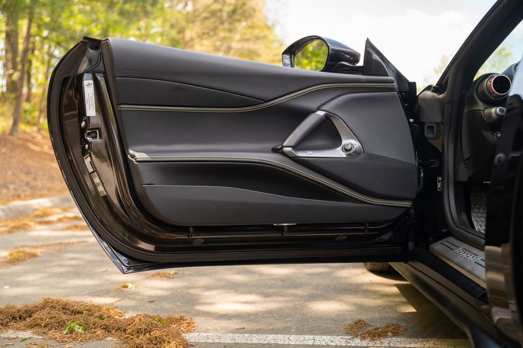Used 2022 Ferrari 812 GTS RWD image 72