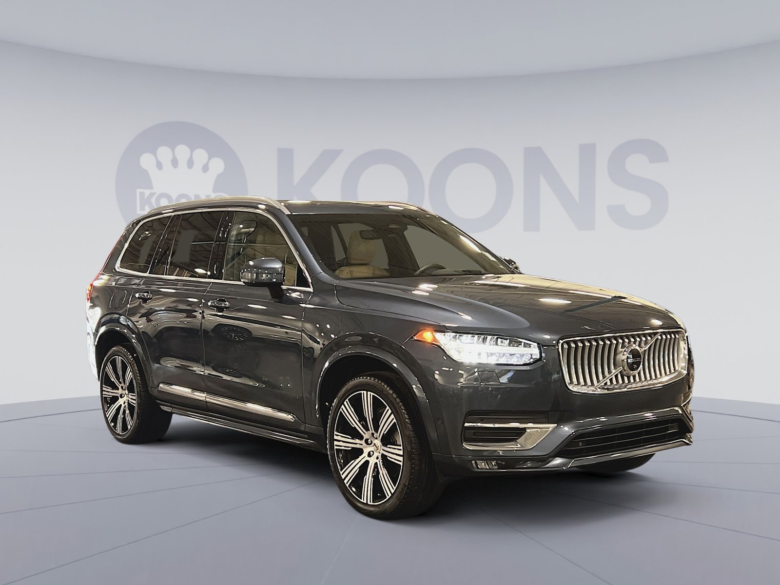 Used 2023 Volvo XC90 B6 Ultimate w/ Protection Package Premier image 10
