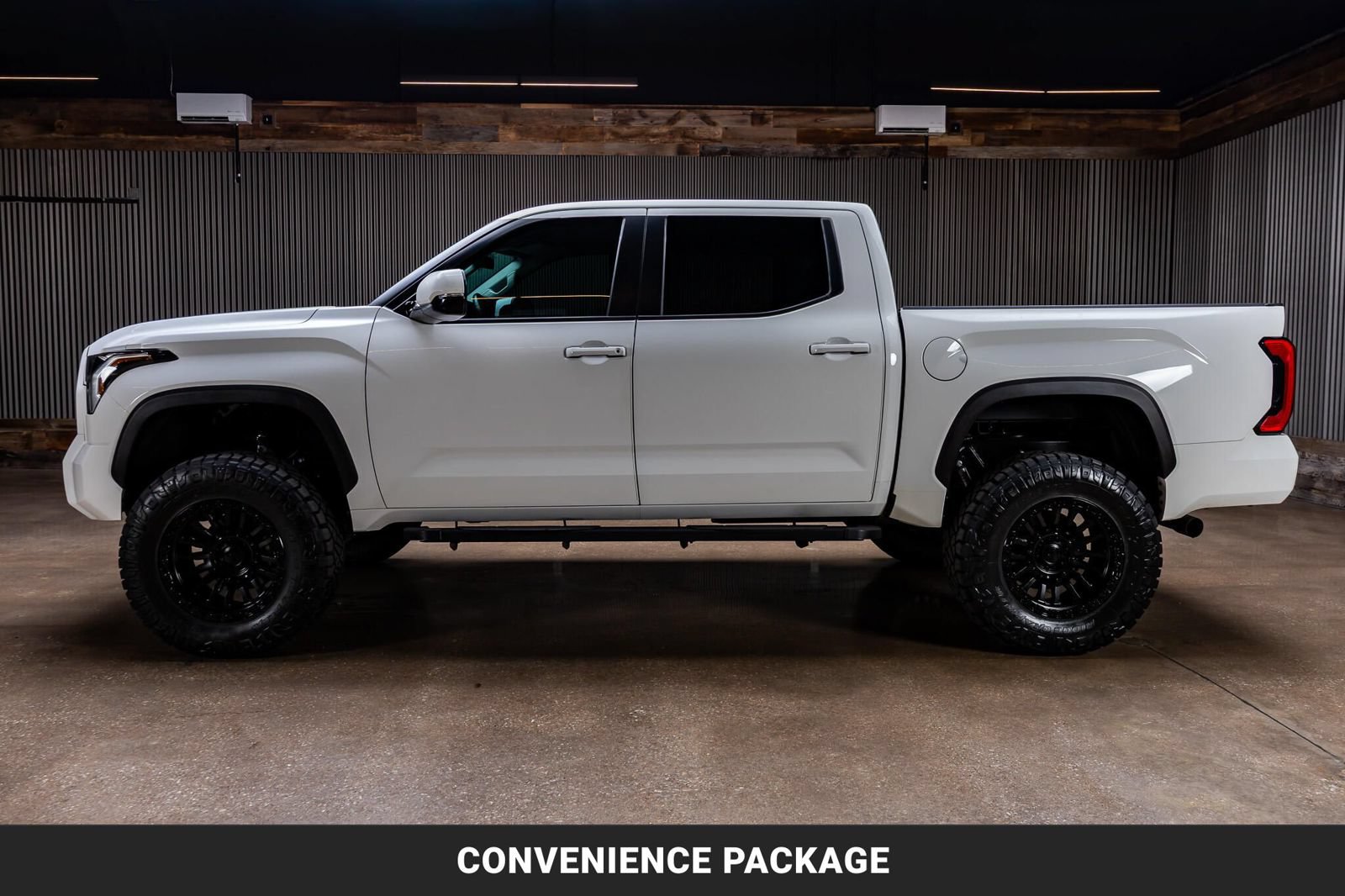 Used 2024 Toyota Tundra SR5 w/ SR5 Convenience Package AWD/4WD image 6
