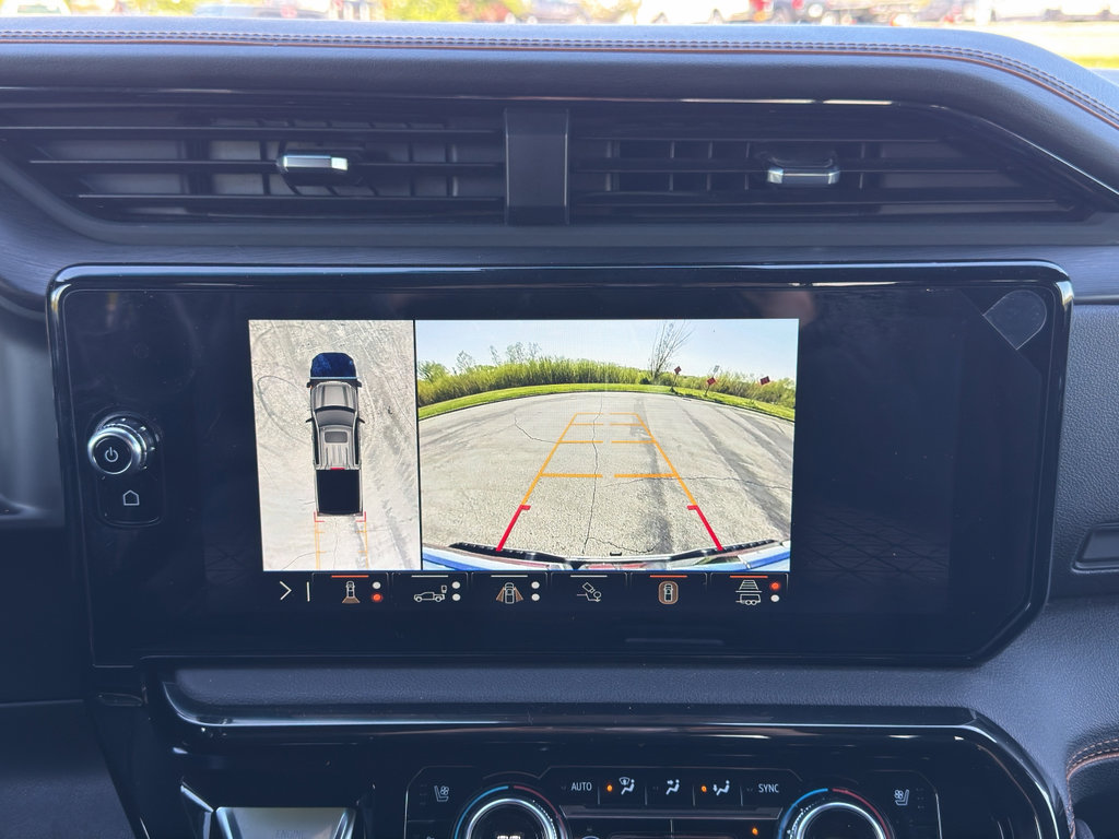 Used 2025 GMC Sierra 1500 AT4 w/ AT4 Premium Package AWD/4WD image 29