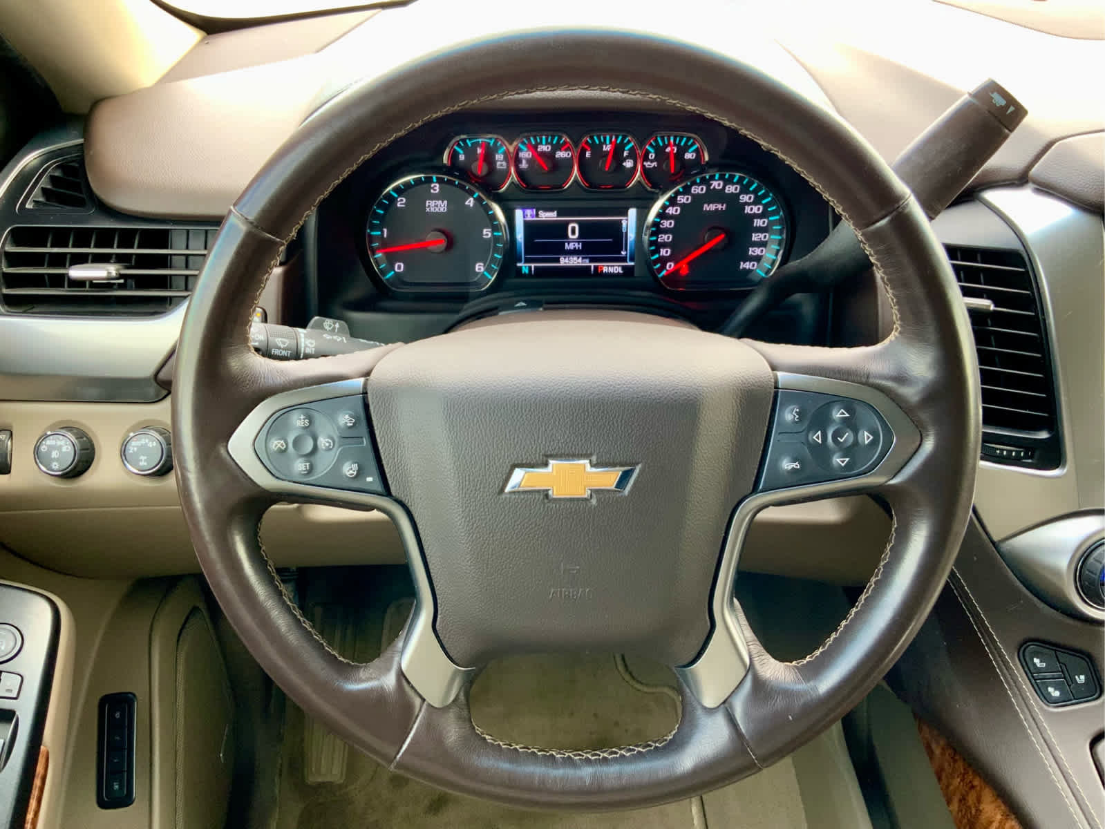 Used 2020 Chevrolet Tahoe Premier AWD/4WD image 25