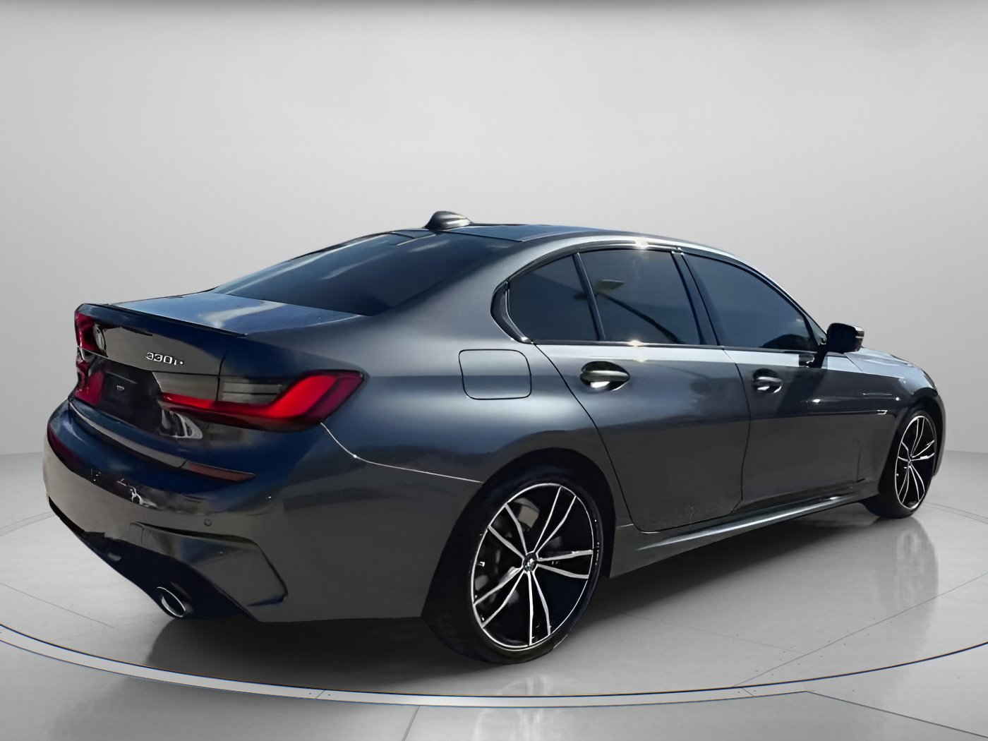 Used 2022 BMW 330e w/ M Sport Package image 28