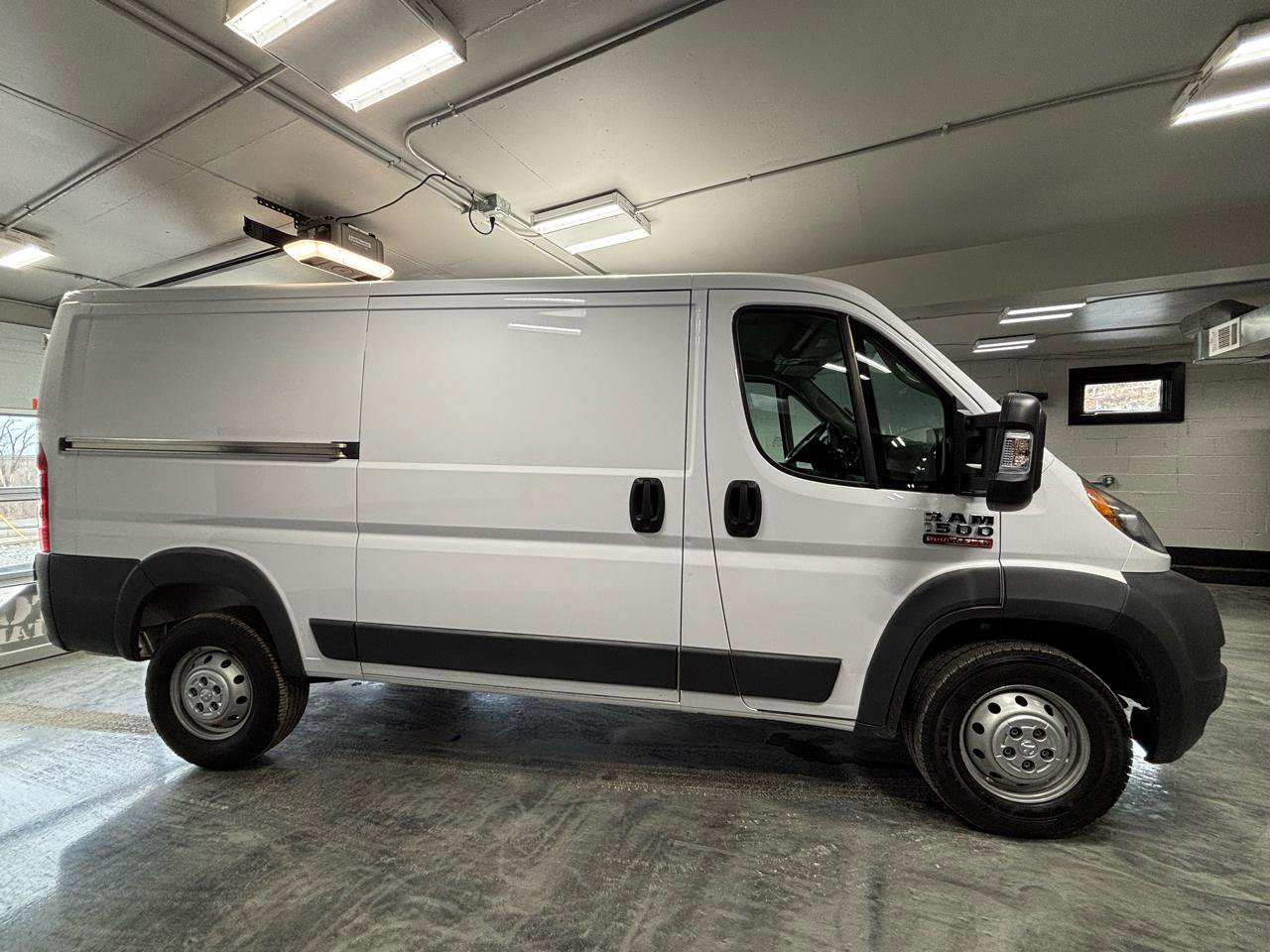 Used 2017 RAM ProMaster 1500 w/ Interior Convenience Group FWD image 11