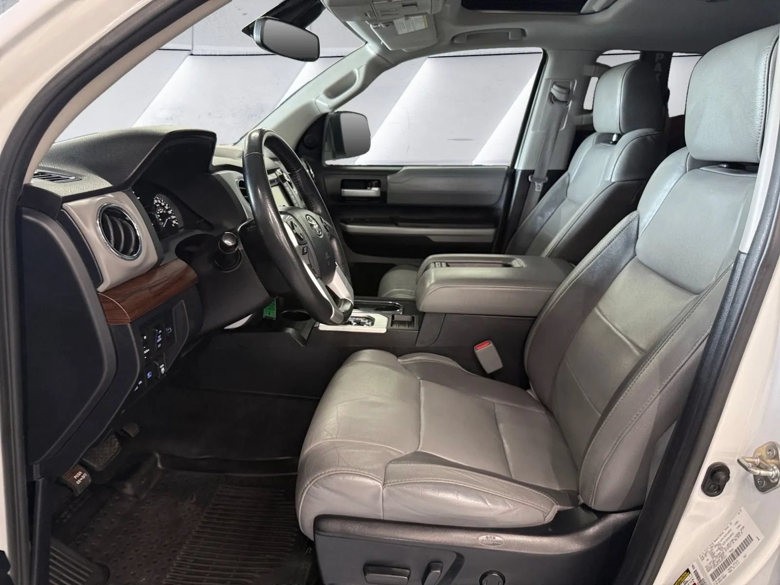 Used 2019 Toyota Tundra Limited AWD/4WD image 14