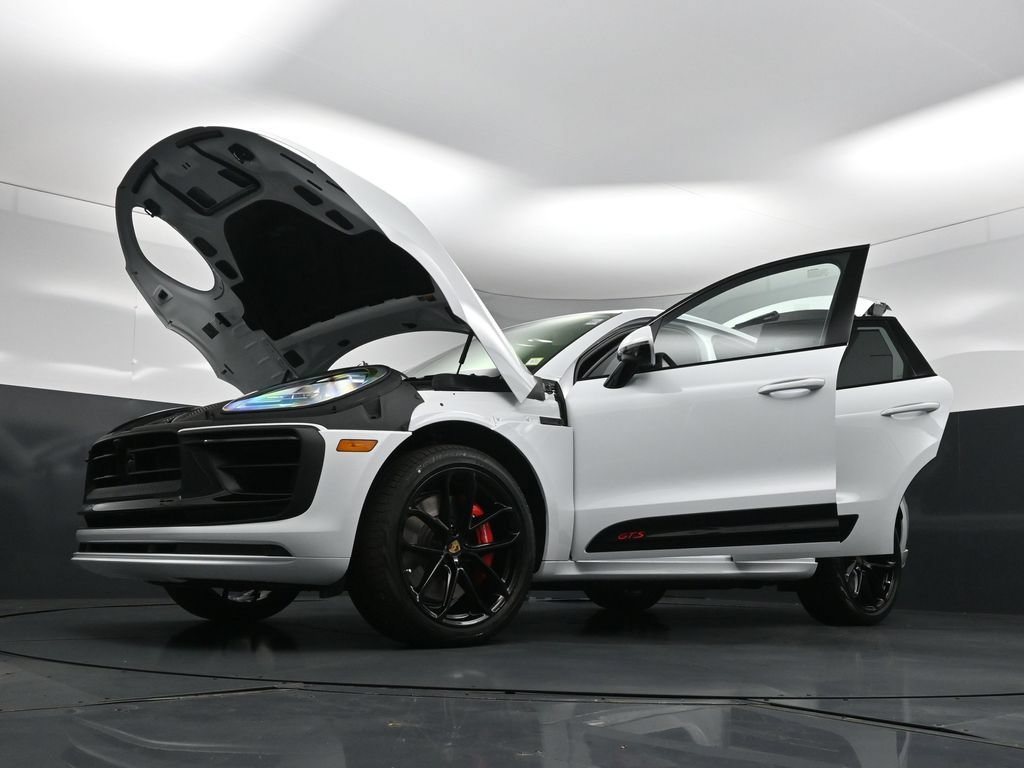 New 2026 Porsche Macan GTS AWD/4WD image 36