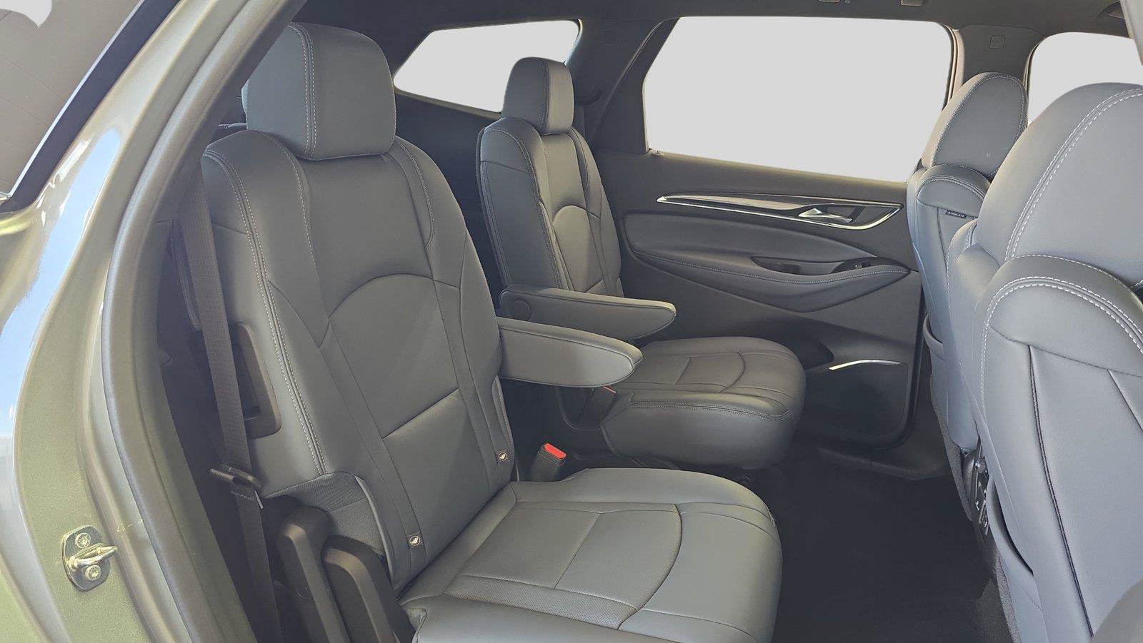 Used 2023 Buick Enclave Essence w/ Experience Buick Package FWD image 17
